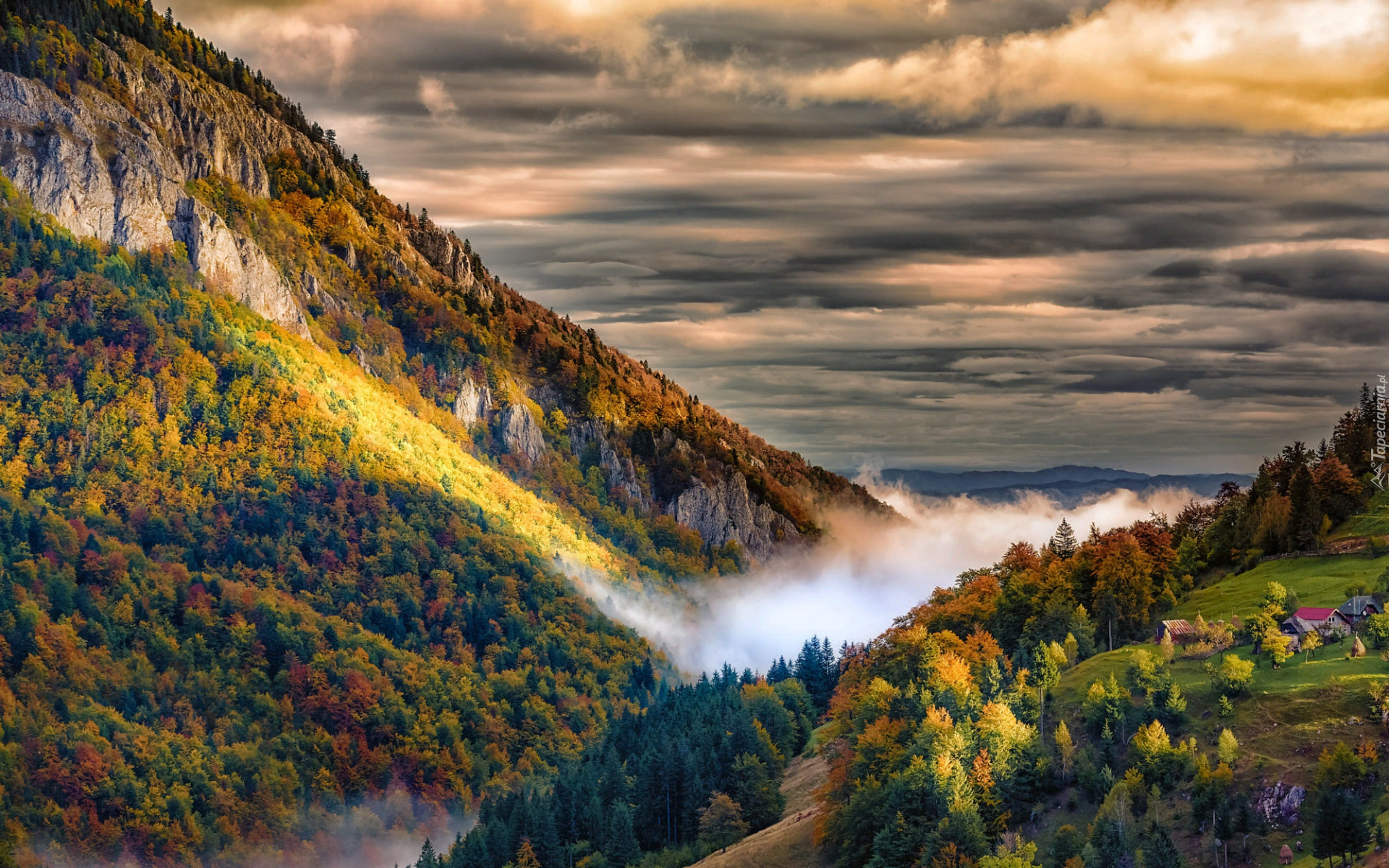 Jesień, Góry, Lasy, Kolorowe, Drzewa, Dolina, Mgła, Domy, Chmury