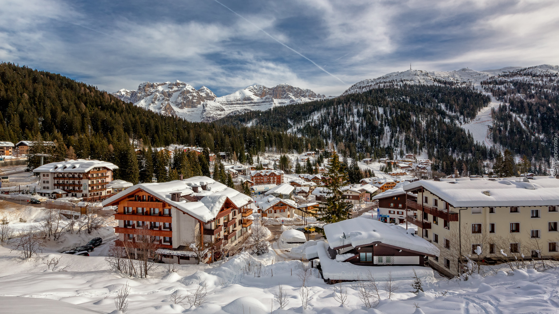 Zima, Śnieg, Góry, Domy, Alpy, Madonna di Campiglio, Włochy