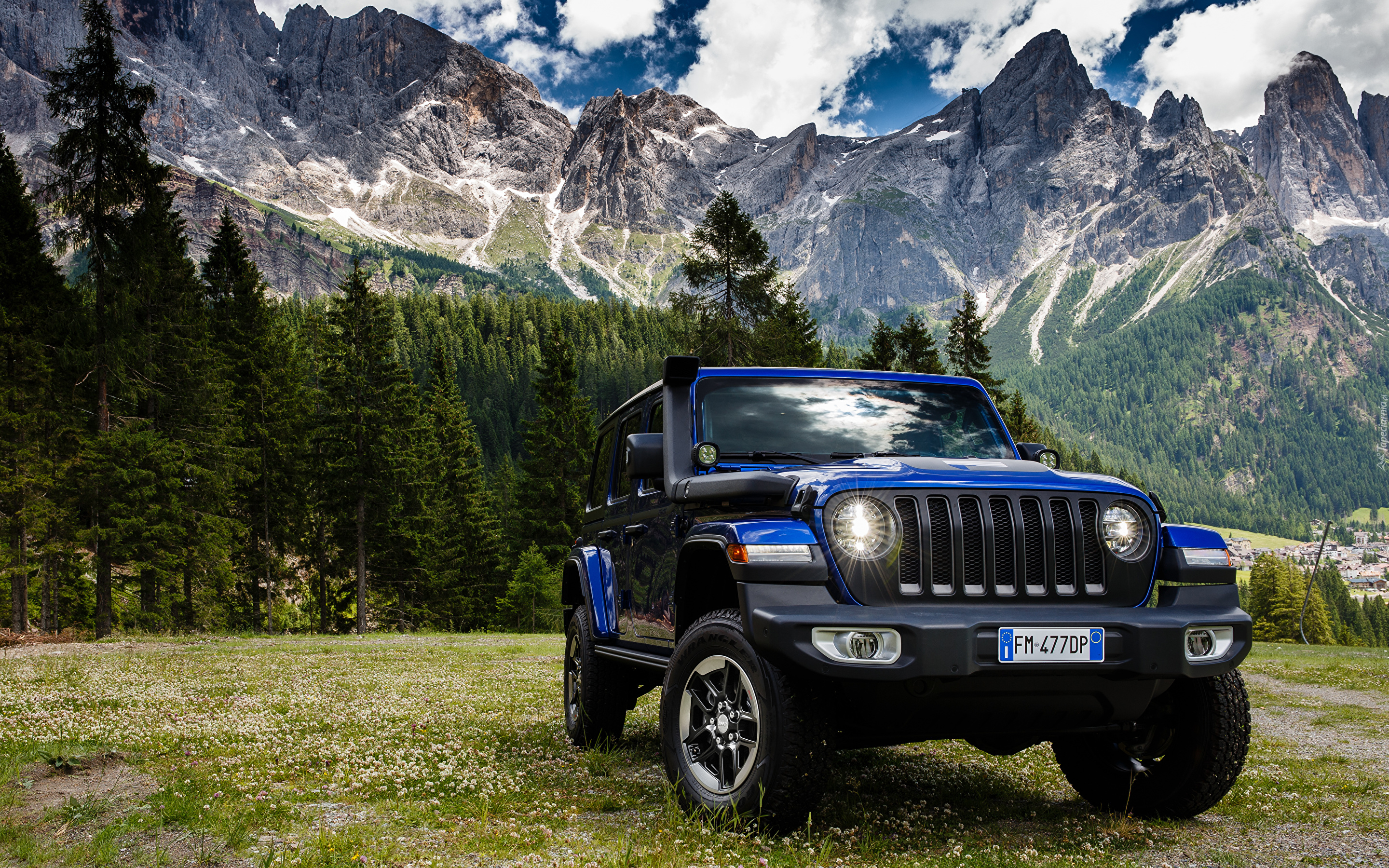Niebieski, Jeep Wrangler Unlimited Sahara
