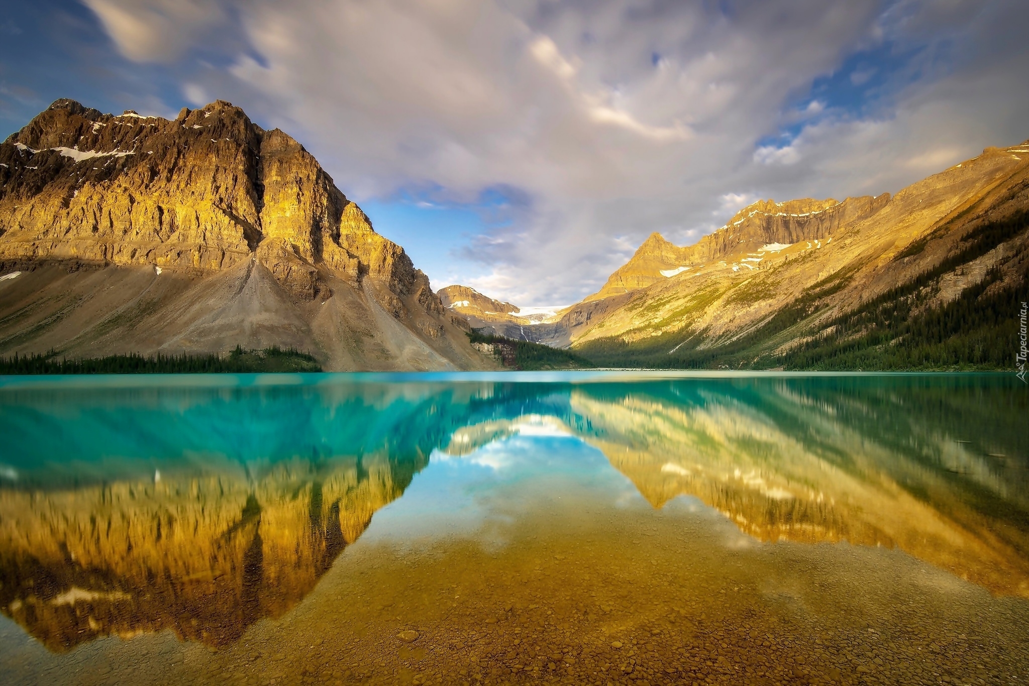 Kanada, Park Narodowy Banff, Jezioro Bow Lake, Góry Canadian Rockies, Chmury, Odbicie