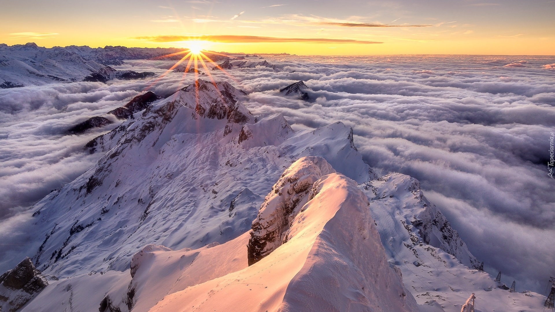 Góry, Szczyty, Śnieg, Opadająca, Mgła, Promienie słońca