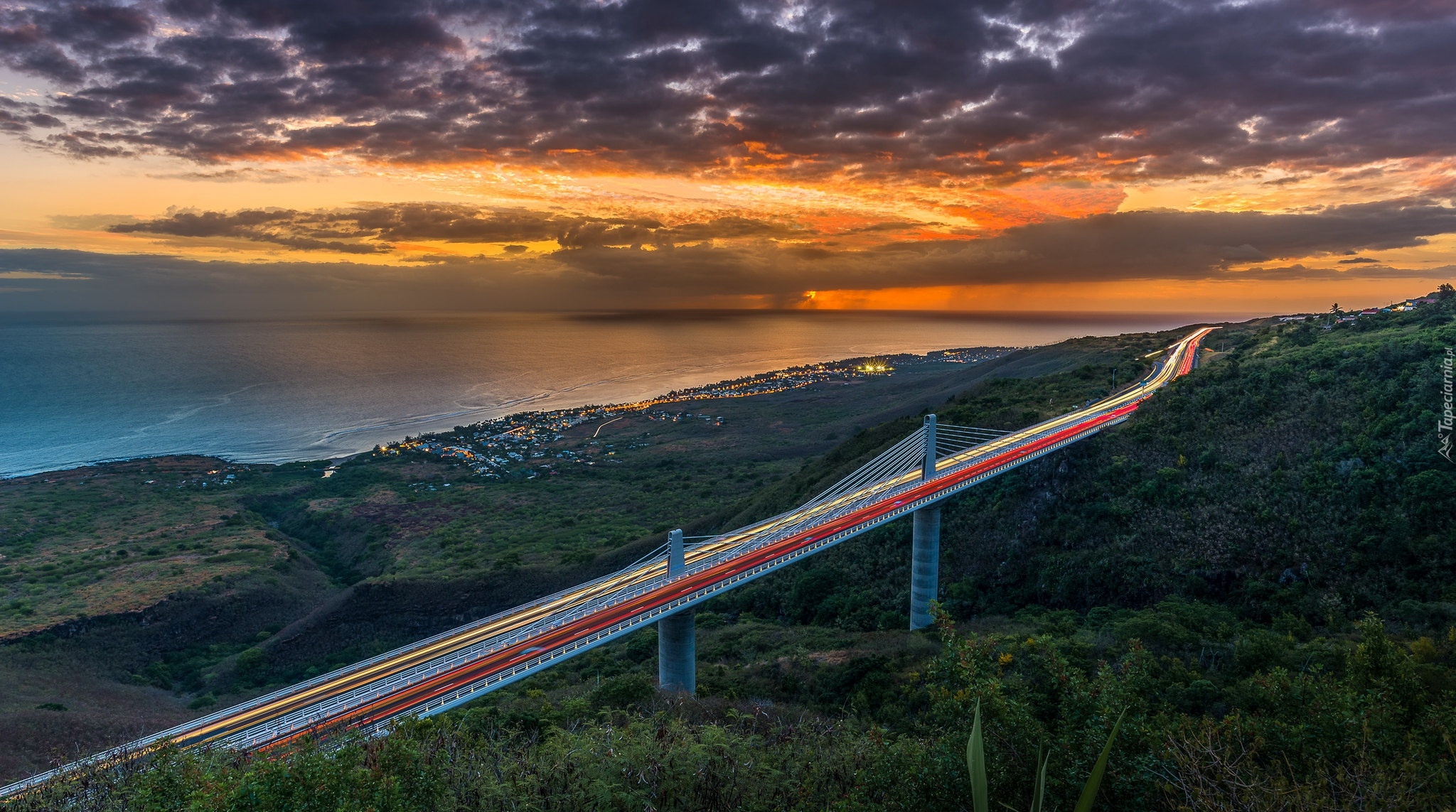Most, Autostrada, Chmury, Zachód słońca, Morze, Wyspa Reunion, Francja