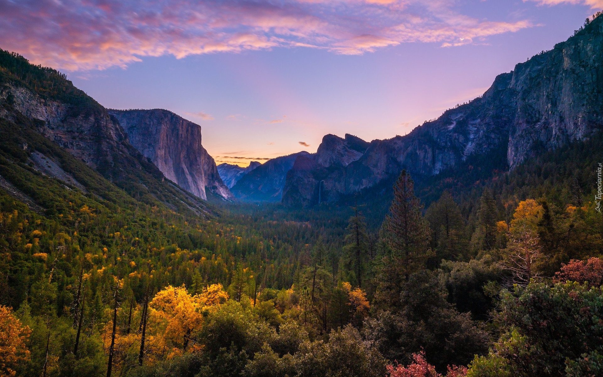Stany Zjednoczone, Kalifornia, Park Narodowy Yosemite, Góry, Skały, Jesień, Drzewa