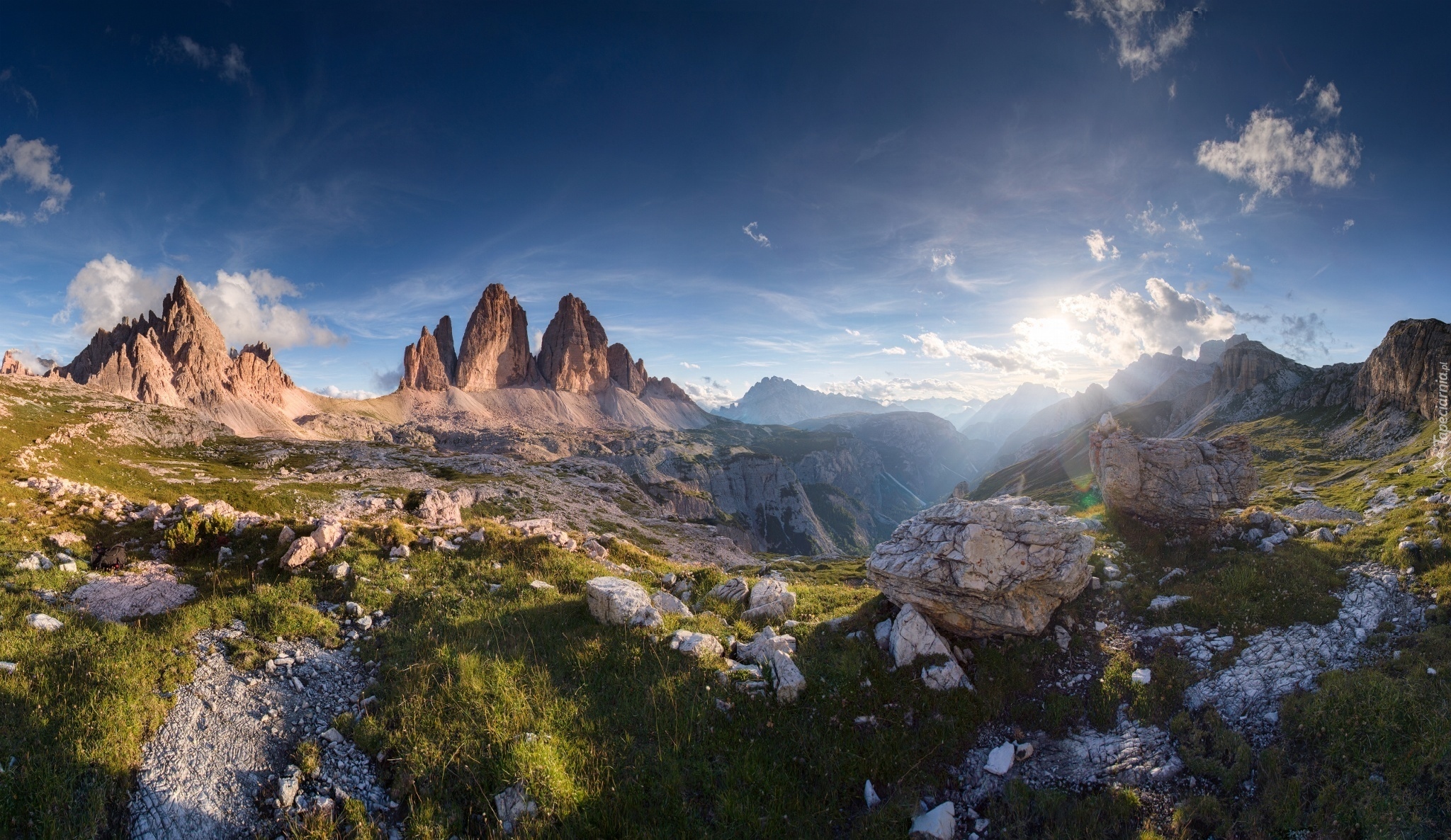 Włochy, Dolomity, Góry Tre Cime di Lavaredo, Skały, Kamienie, Przebijające Światło