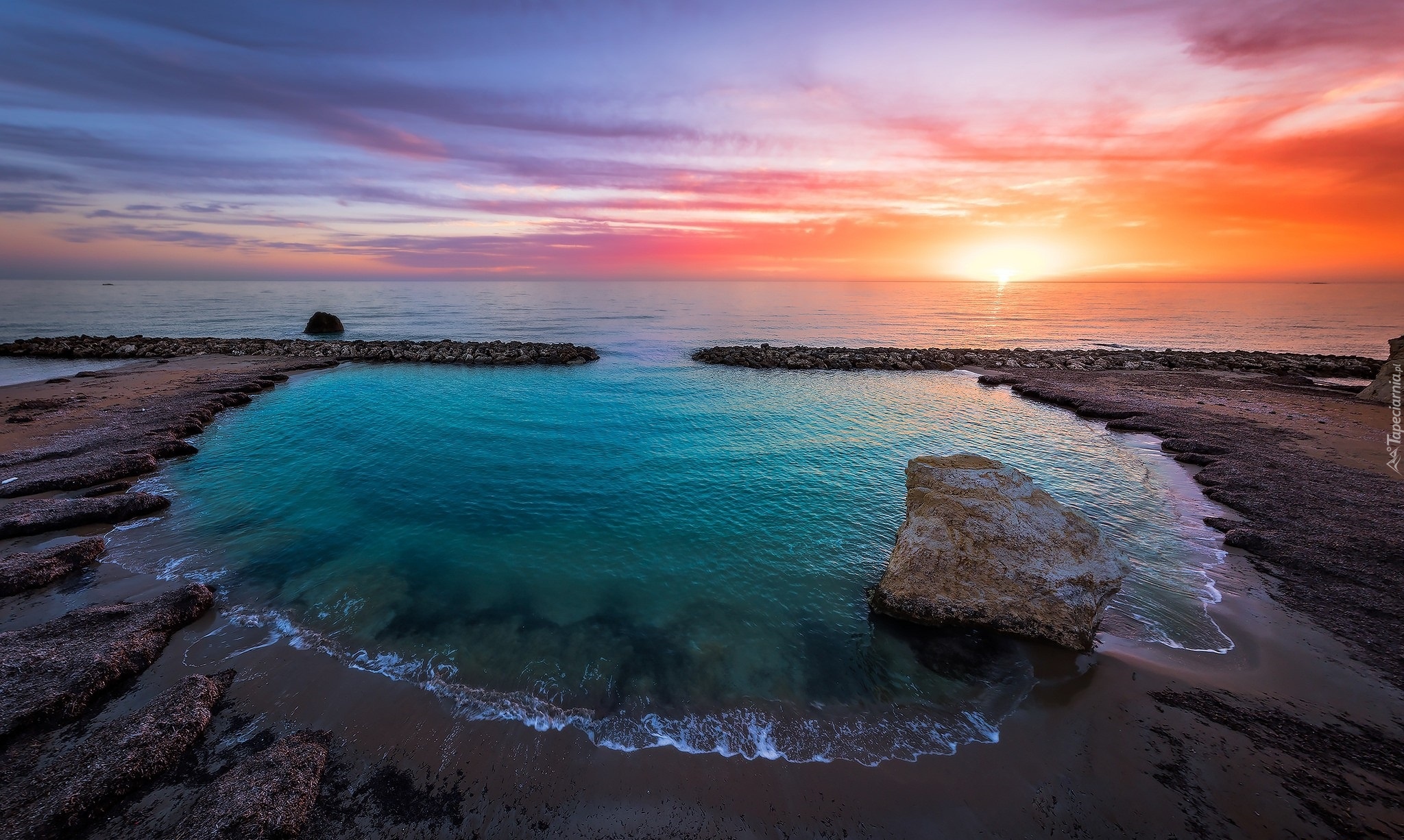Plaża Santa Maria del Focallo, Sycylia, Włochy, Morze, Brzeg, Kamienie, Zachód słońca