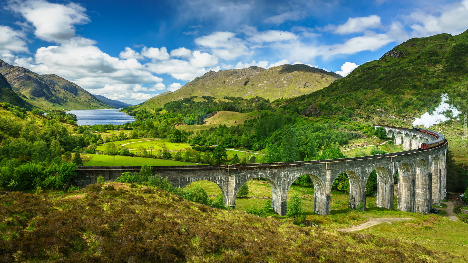 Most, Wiadukt Glenfinnan, Pociąg, Dolina, Góry, Wzgórza, Jezioro Shiel, Glenfinnan, Szkocja