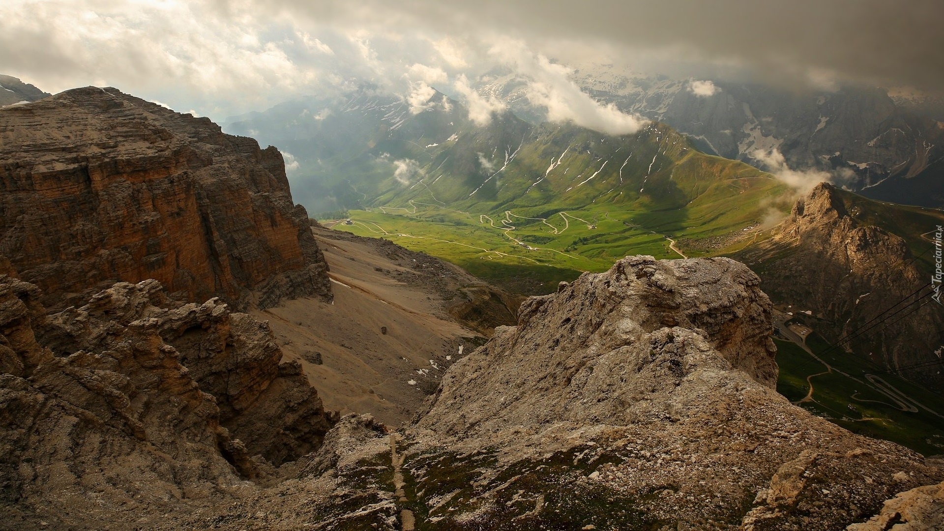 Góry, Dolomity, Skały, Chmury, Przełęcz Pordoi, Włochy