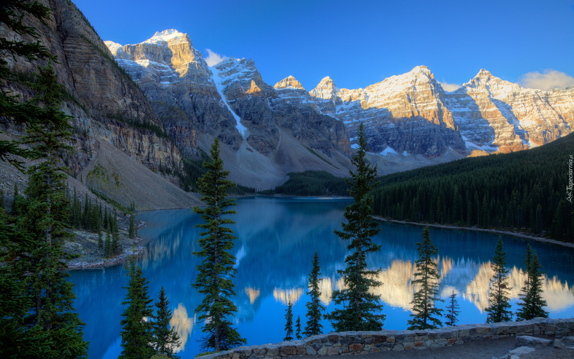 Kanada, Góry, Park Narodowy Banff, Jezioro Moraine, Drzewa, Niebo, Chmury
