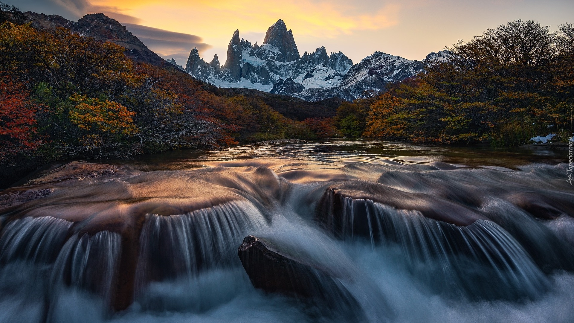 Argentyna, Patagonia, Góry, Szczyt, Fitz Roy, Rzeka, Kolorowa, Roślinność, Jesień