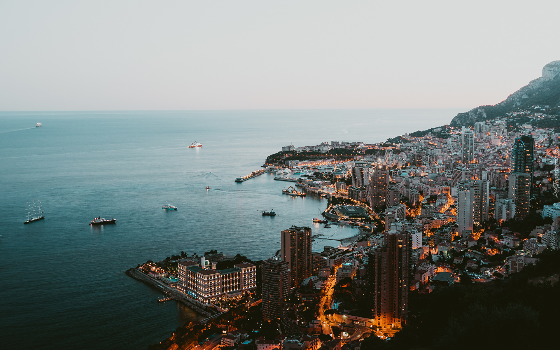 Monako, Monte Carlo, Morze Liguryjskie, Lazurowe Wybrzeże, Domy, Statki