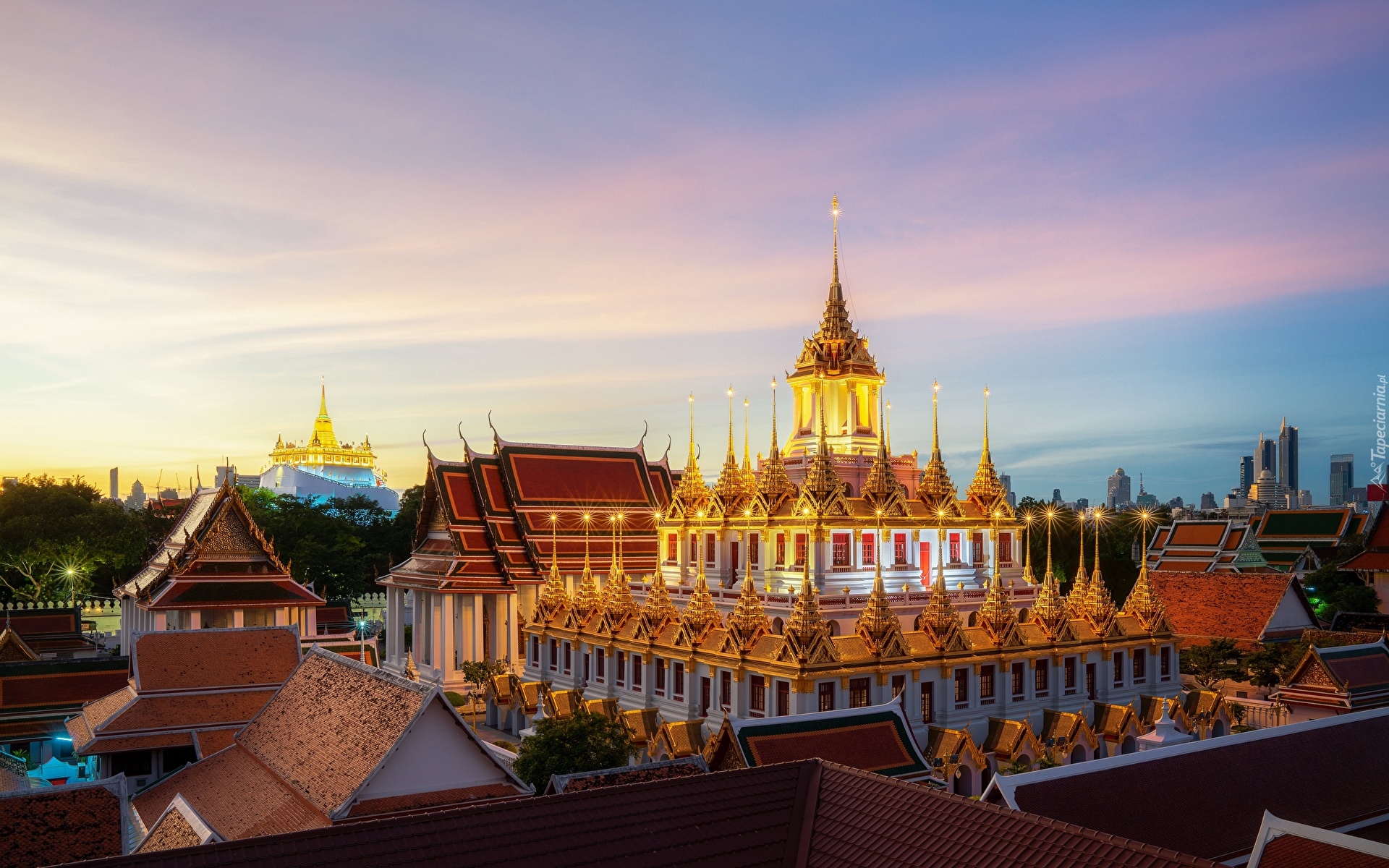 Tajlandia, Bangkok, Świątynia, Wat Ratchantdarm, Wieczór, Oświetlenia, Niebo