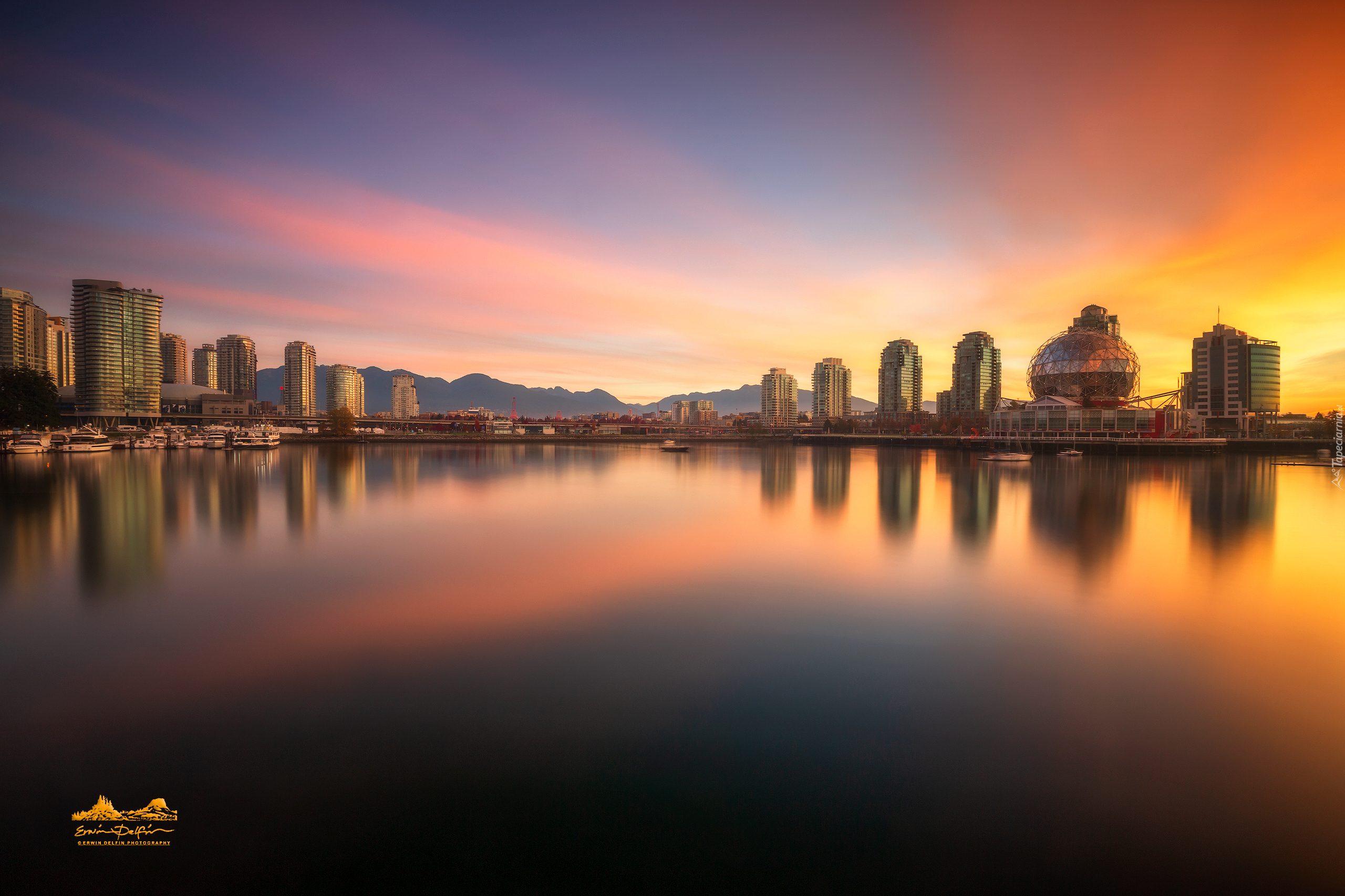 Kanada, Vancouver, Rzeka Freser, Wieżowce, Góry, Wschód słońca