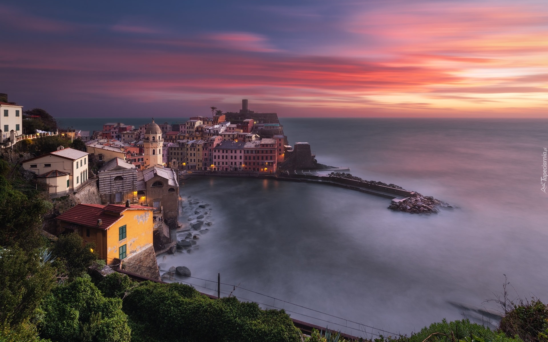 Vernazza, Morze, Domy, Cinque Terre, Zachód słońca, Liguria, Włochy