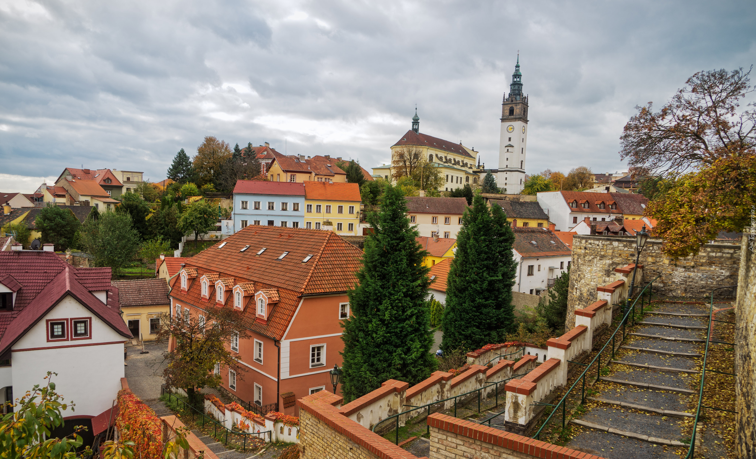 Czechy, Litomierzyce, Katedra św. Szczepana, Domy