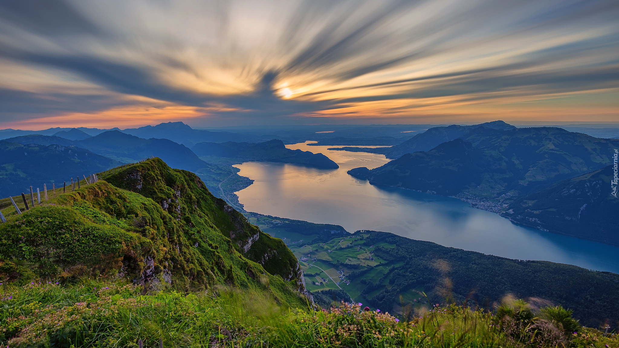 Góry, Alpy Szwajcarskie, Jezioro Czterech Kantonów, Chmury, Zachód słońca, Szwajcaria