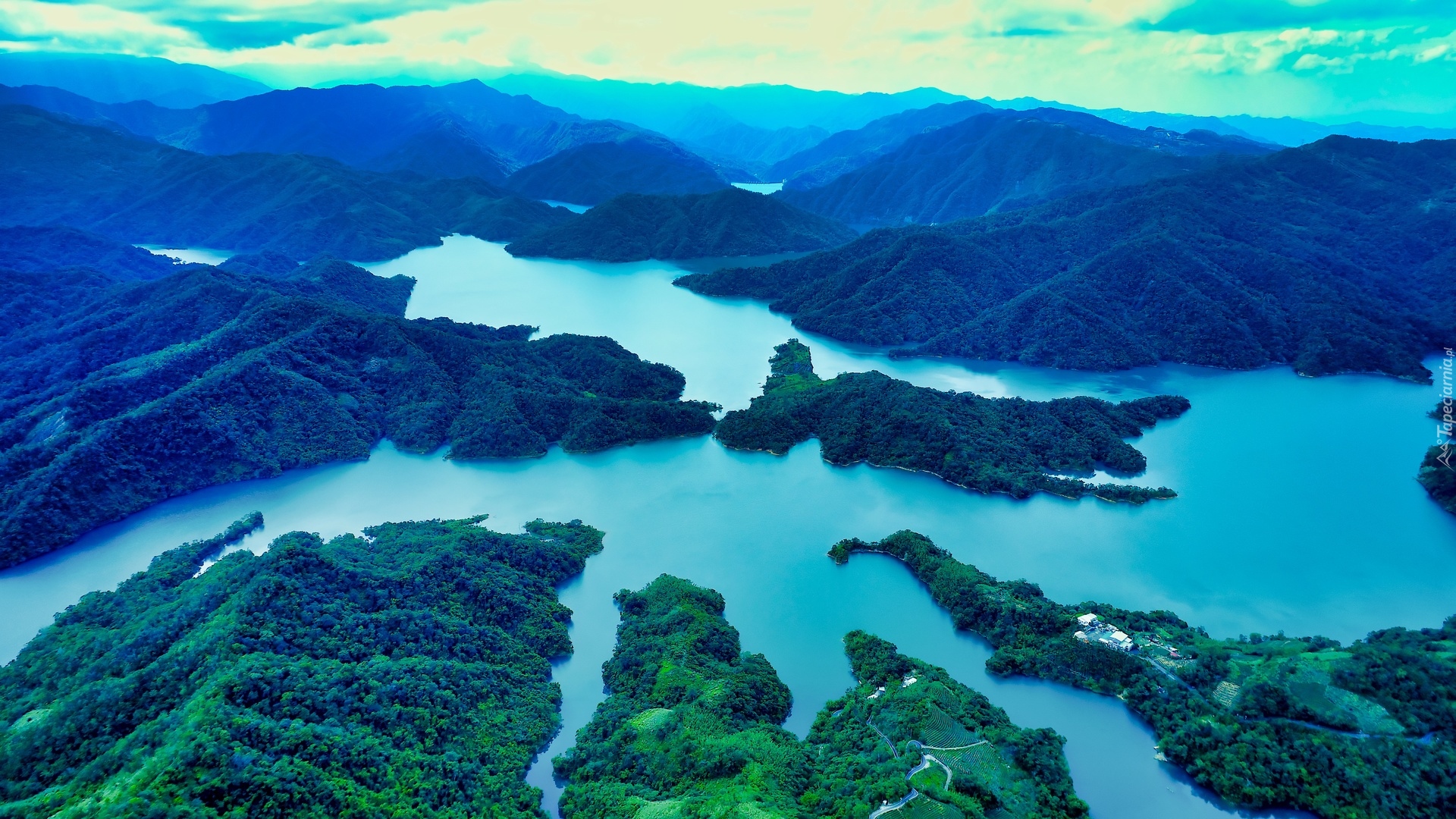 Jezioro Qiandao Hu, Jezioro Tysiąca Wysp, Góry, Drzewa, Lasy, Prowincja Zhiejiang, Chiny