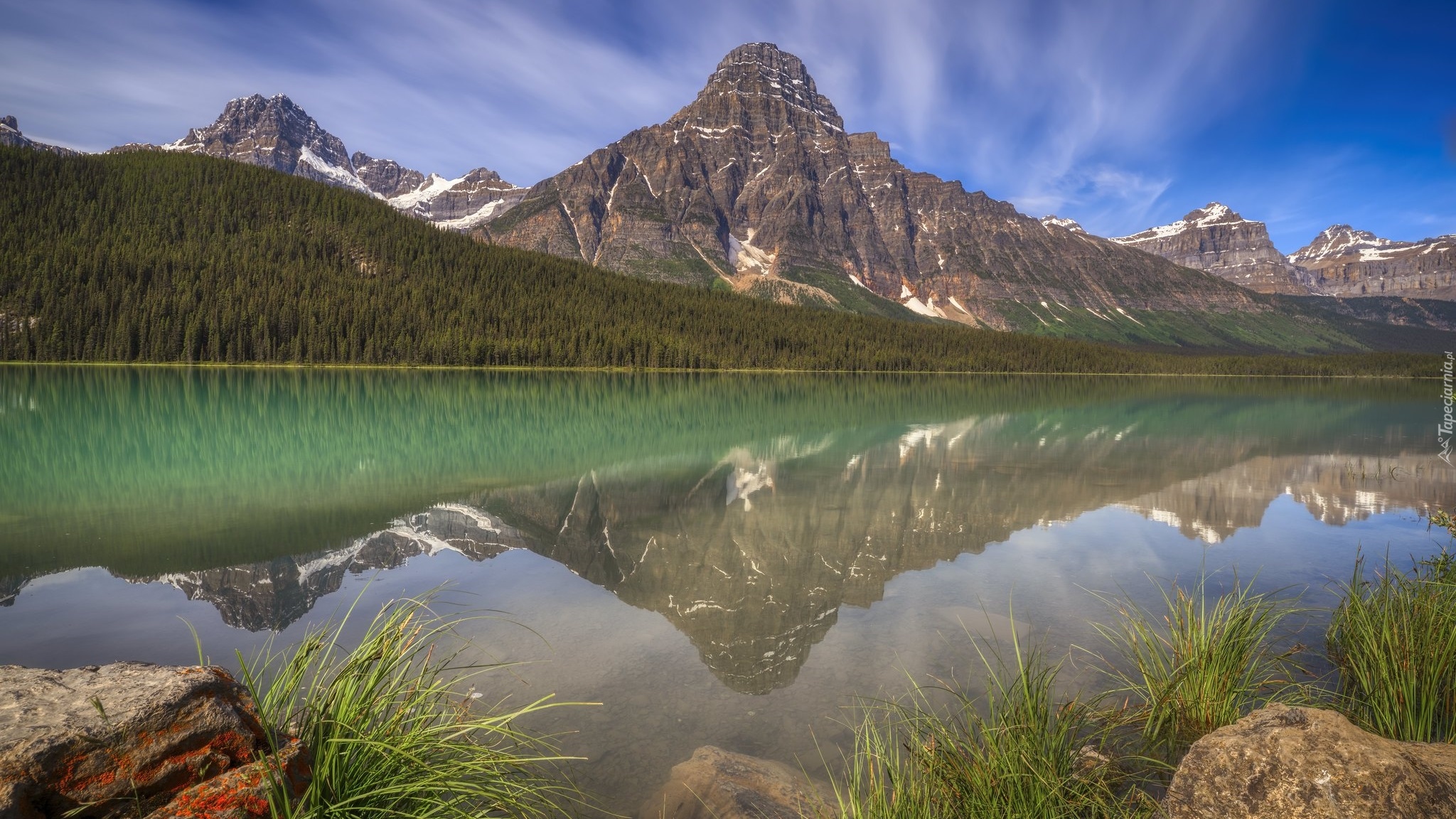 Góra, Mount Chephren, Jezioro, Waterfowl Lake, Rośliny, Kamienie, Drzewa, Park Narodowy Banff, Alberta, Kanada
