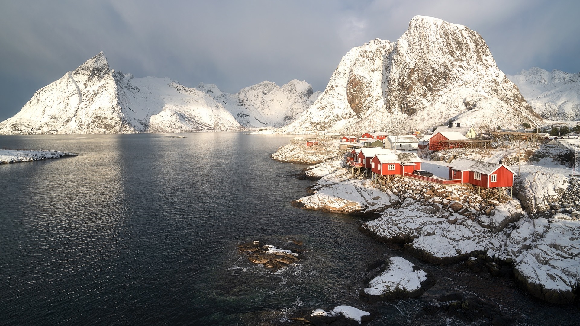 Norwegia, Lofoty, Domy, Morze, Góry, Góra Higravstinden, Wioska Hamnoy, Zima