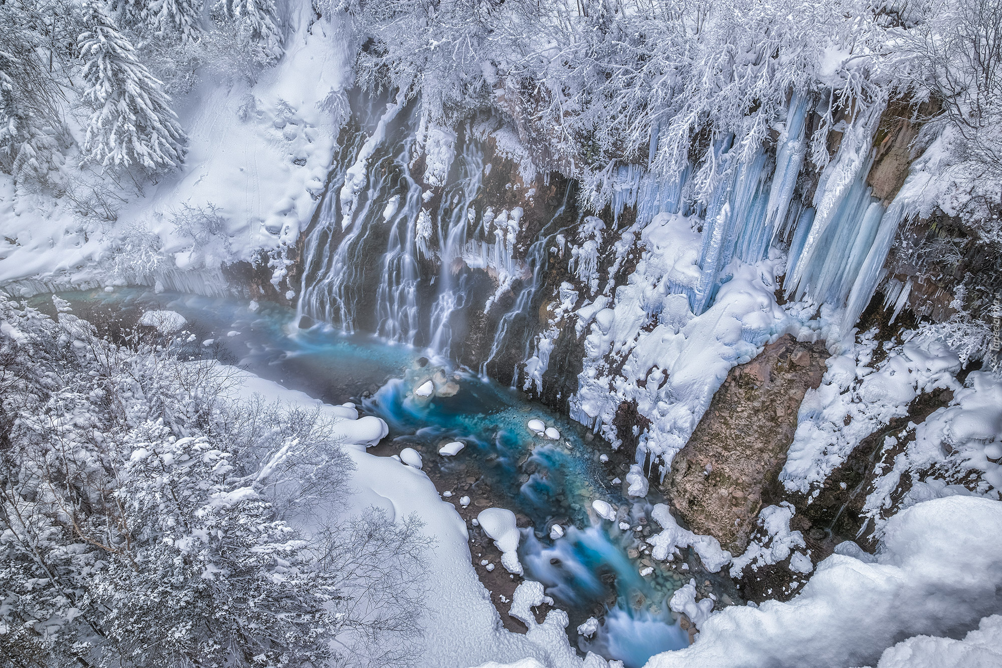 Zima, Wodospad, Shirahige Waterfall, Kamienie, Skały, Ośnieżone, Rośliny, Sople, Drzewa, Hokkaido, Japonia