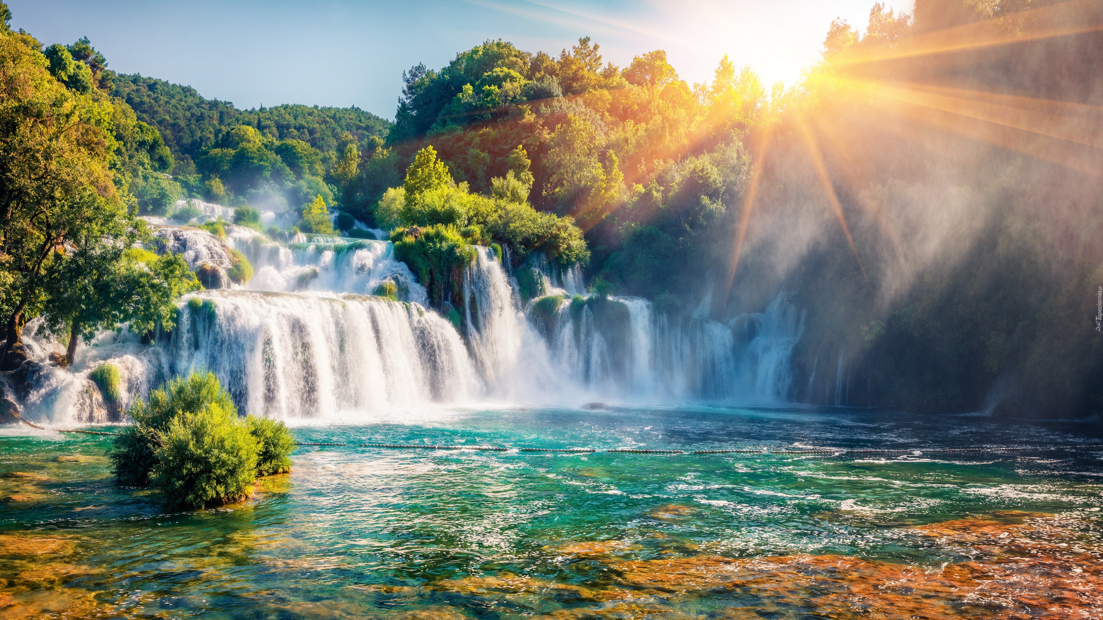 Park Narodowy Krka, Wodospad, Skradinski Buk waterfall, Lasy, Drzewa, Promienie słońca, Lozovac, Chorwacja