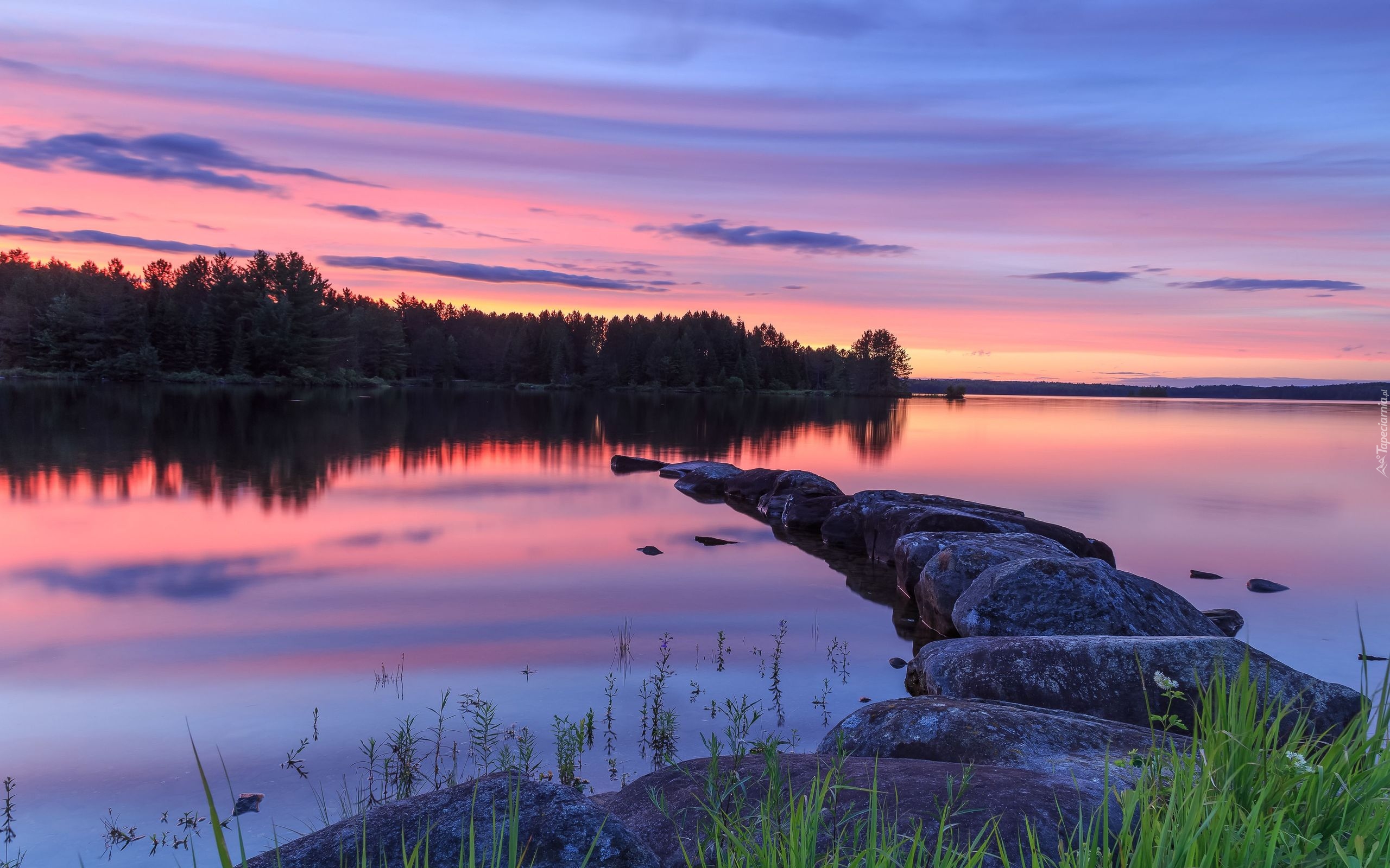 Jezioro, Indian Pond Lake, Kamienie, Zachód słońca, Drzewa, Odbicie, Forks, Stan Maine, Stany Zjednoczone
