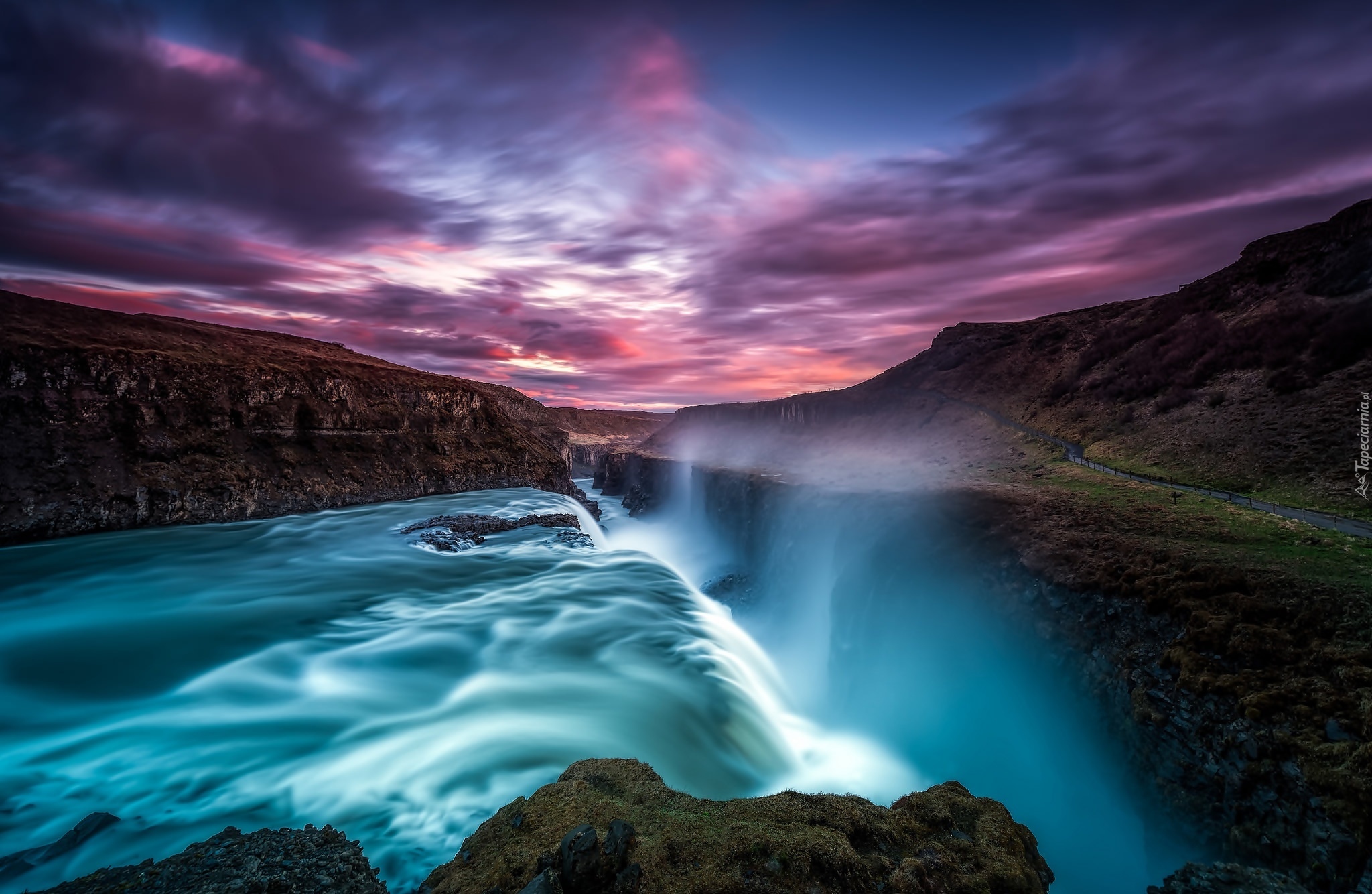 Islandia, Zachód słońca, Chmury, Wodospad Gullfoss, Skały