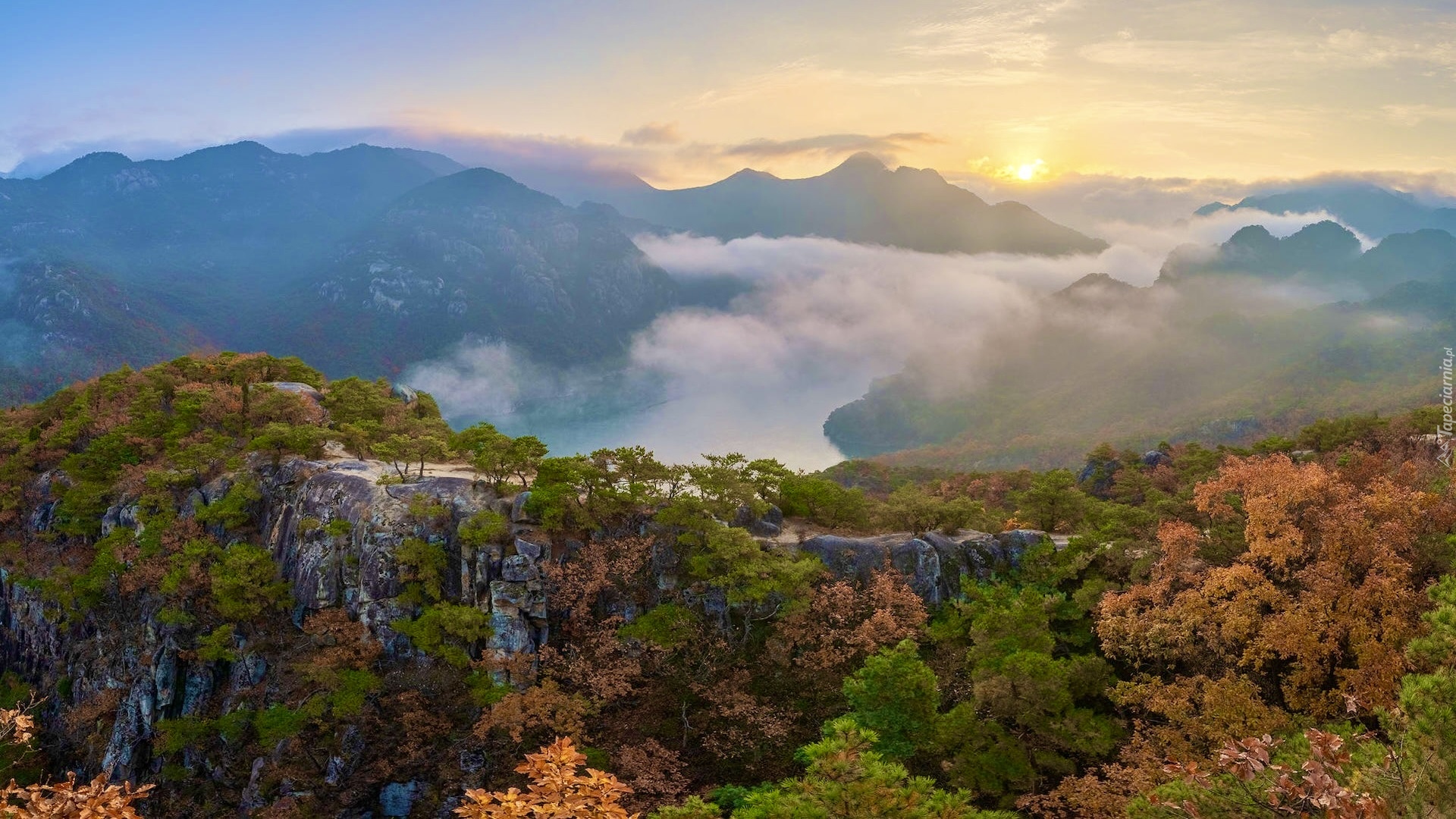 Korea Południowa, Góry, Oksunbong, Jesień, Skały, Mgła, Wschód słońca, Drzewa