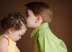 Dzieci, Rodzeństwo, Pocałunek