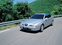 Srebrne, Alfa Romeo 166