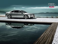 Srebrne, Audi A8, Basen