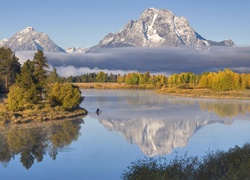 Stany Zjednoczone, Stan Wyoming,  Park Narodowy Grand Teton, Rzeka Snake River, Góry