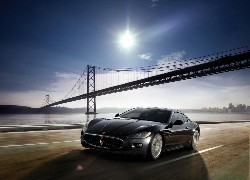 Maserati, GranTurismo, Rzeka, Most
