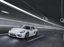 Porsche Cayman S, Droga, Tunel