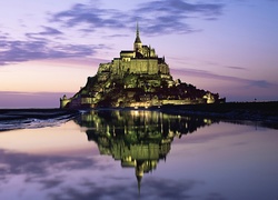 Francja, Mont Saint Michel, Opactwo św. Michała Archanioła, Kościół, Wyspa