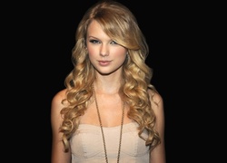 Taylor Swift, Naszyjnik