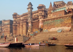 Indie, Varanasi, Pałac, Rzeka, Ludzie, Łódki