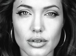 Angelina Jolie, twarz
