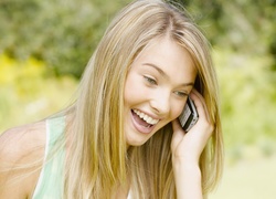 Uśmiechnięta, Kobieta, Blondynka, Rozmowa, Telefon