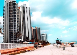 Plaża, Turyści, Wieżowce, Palmy, Ocean, Miami, Floryda