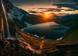 Północna Norwegia, Jezioro, Góry, Zachód Słońca