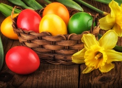 Wielkanoc, Kolorowe pisanki, Koszyk, Żonkile