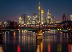 Frankfurt, Niemcy, Most, Budynki