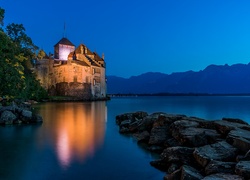 Zamek Chillon, Szwajcaria, Jezioro Genewskie, Kamienie, Noc