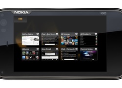 Nokia N900, Ekran, Czarny