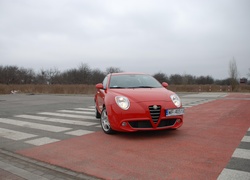 Przód, Alfa Romeo MiTo, Maska