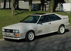Białe, Audi GT, Szyberdach