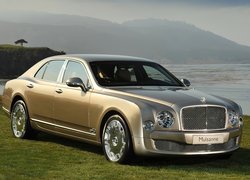 Złoty, Bentley Mulsanne, Sedan