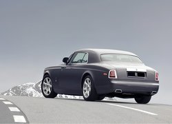 Rolls-Royce Phantom, Rury, Wydechowe