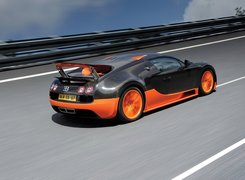 Bugatti Veyron 16.4 Super Sport, Wysuwany, Spojler