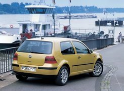 Volkswagen Golf 4, Złoty